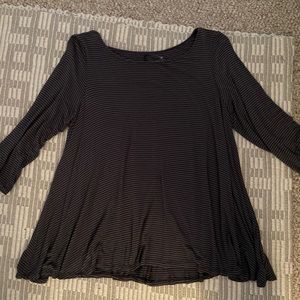 Quarter sleeve length shirt